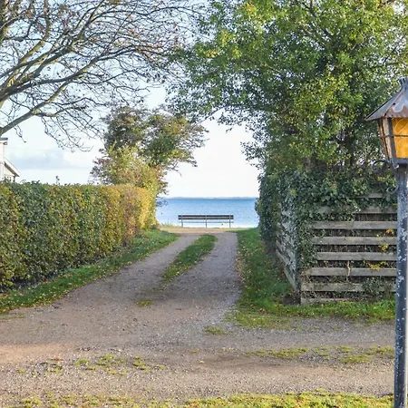 3 Bedroom Awesome In *